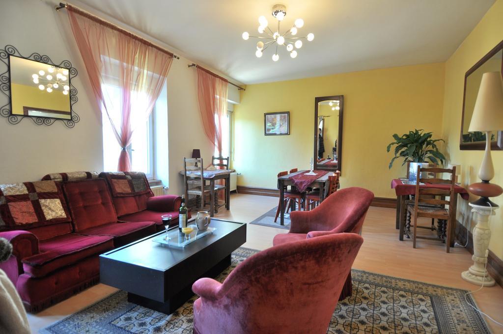 Yec'Hed Mat Bed and Breakfast Saint-Nicolas-du-Pélem Exteriör bild