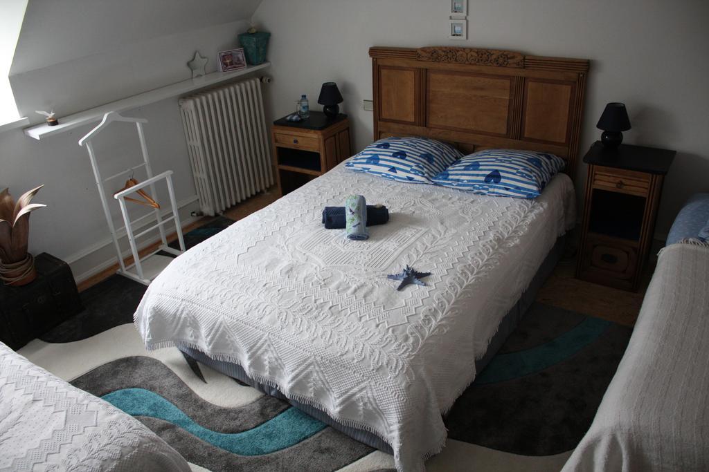 Yec'Hed Mat Bed and Breakfast Saint-Nicolas-du-Pélem Exteriör bild