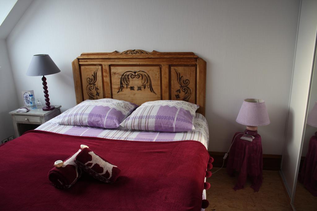 Yec'Hed Mat Bed and Breakfast Saint-Nicolas-du-Pélem Exteriör bild