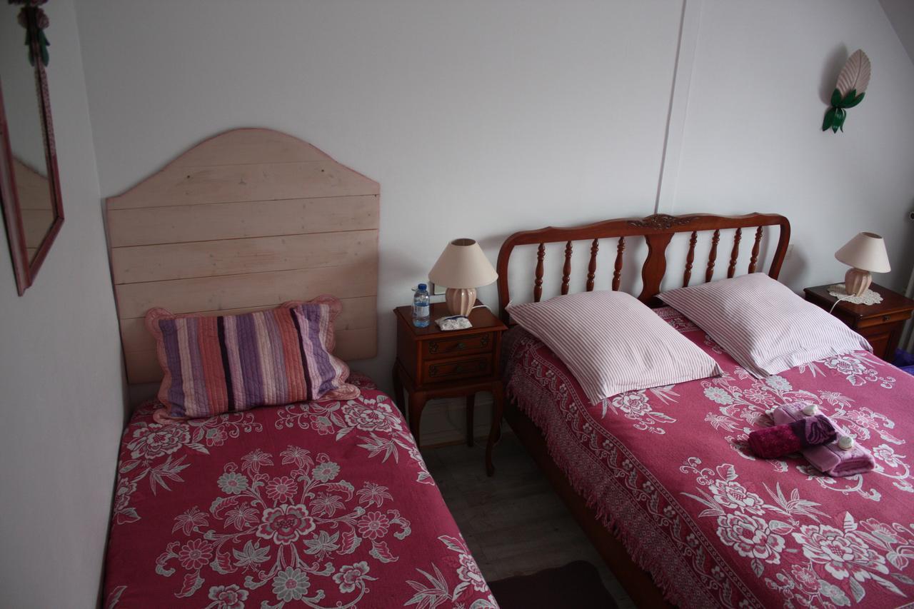 Yec'Hed Mat Bed and Breakfast Saint-Nicolas-du-Pélem Exteriör bild