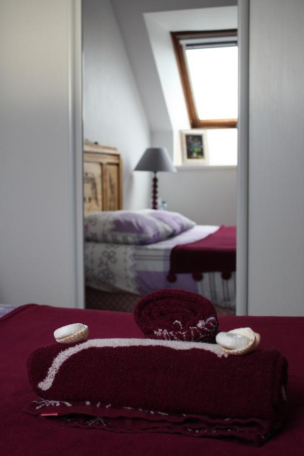 Yec'Hed Mat Bed and Breakfast Saint-Nicolas-du-Pélem Exteriör bild